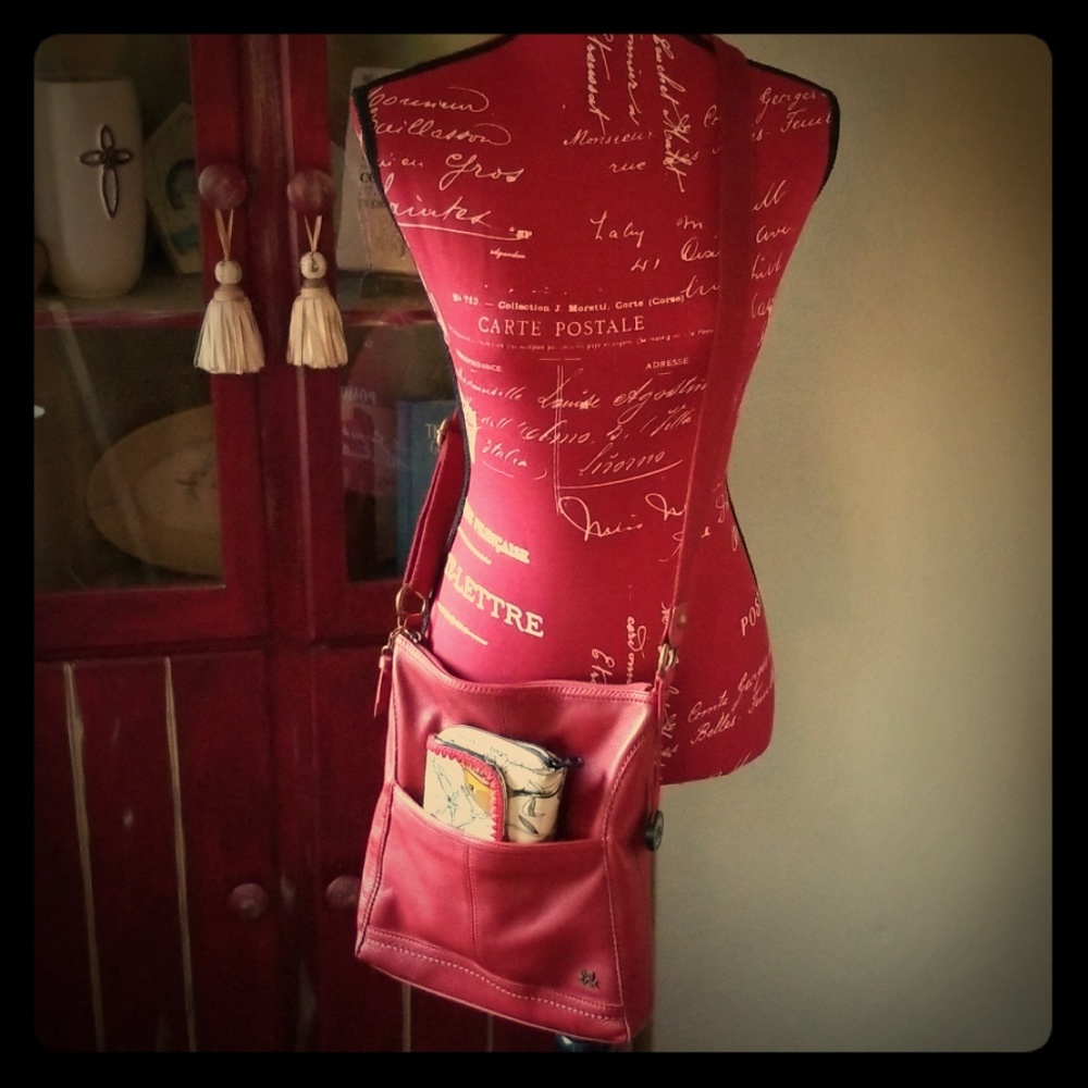 ❣️SOLD ELSEWHERE❣️Sak Purse and Wallet Bundle! - Picture 3 of 8